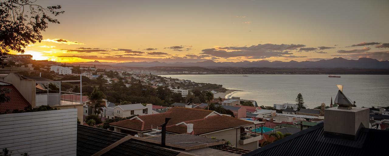 94 On Rodger Hotel Mosselbaai Buitenkant foto