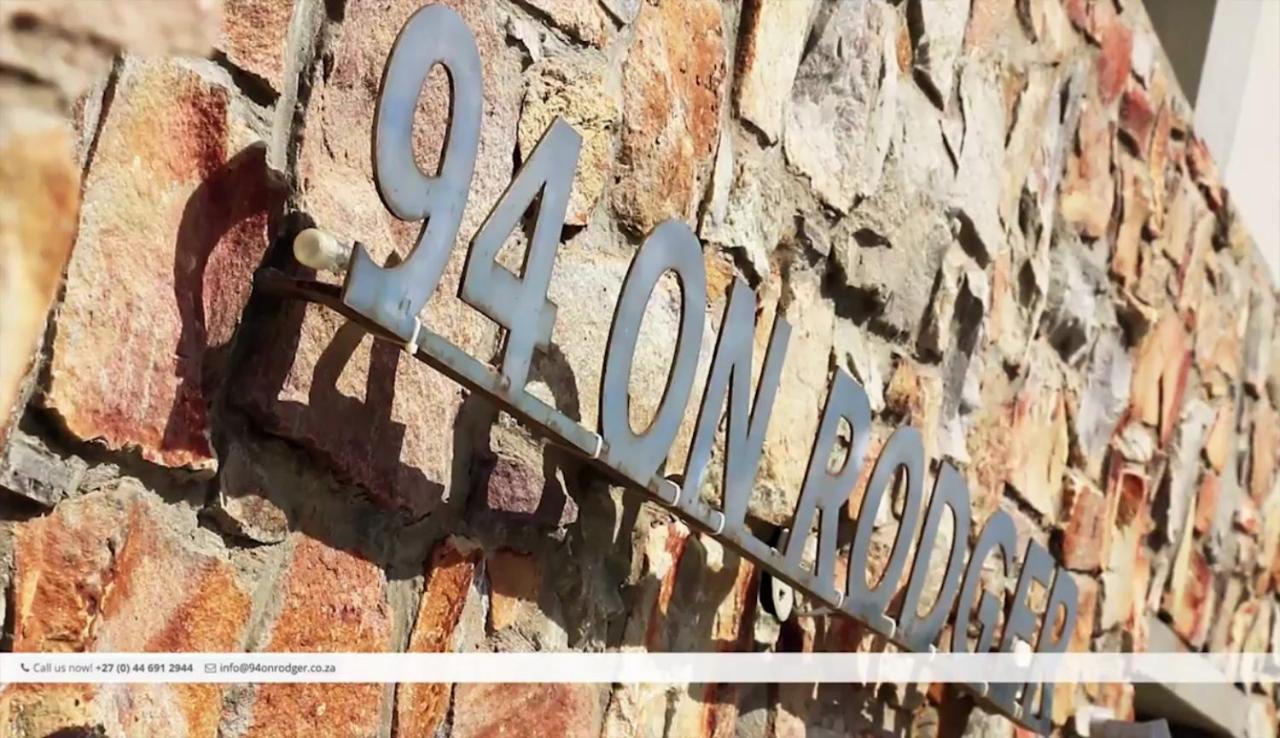 94 On Rodger Hotel Mosselbaai Buitenkant foto
