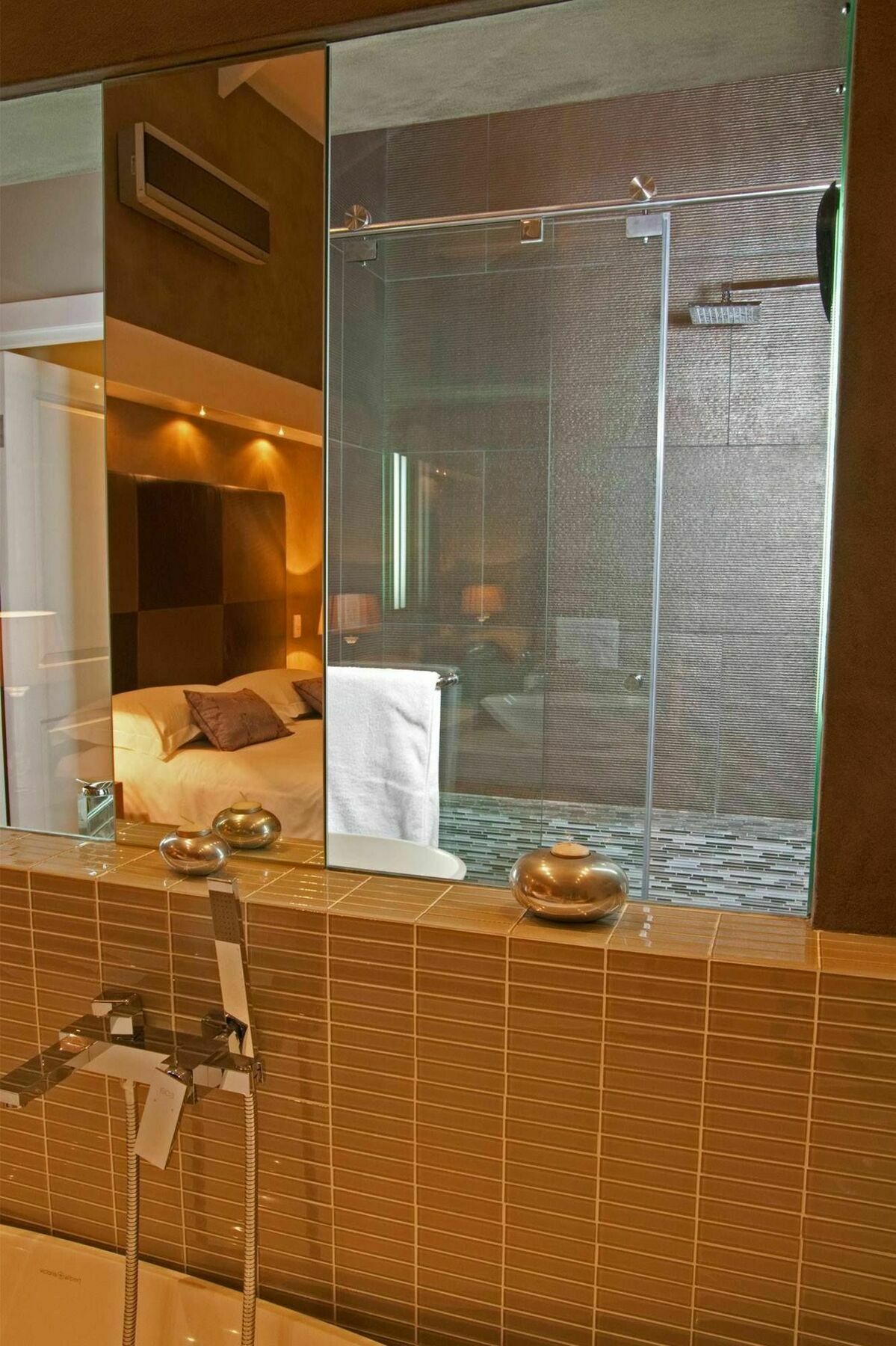 94 On Rodger Hotel Mosselbaai Buitenkant foto